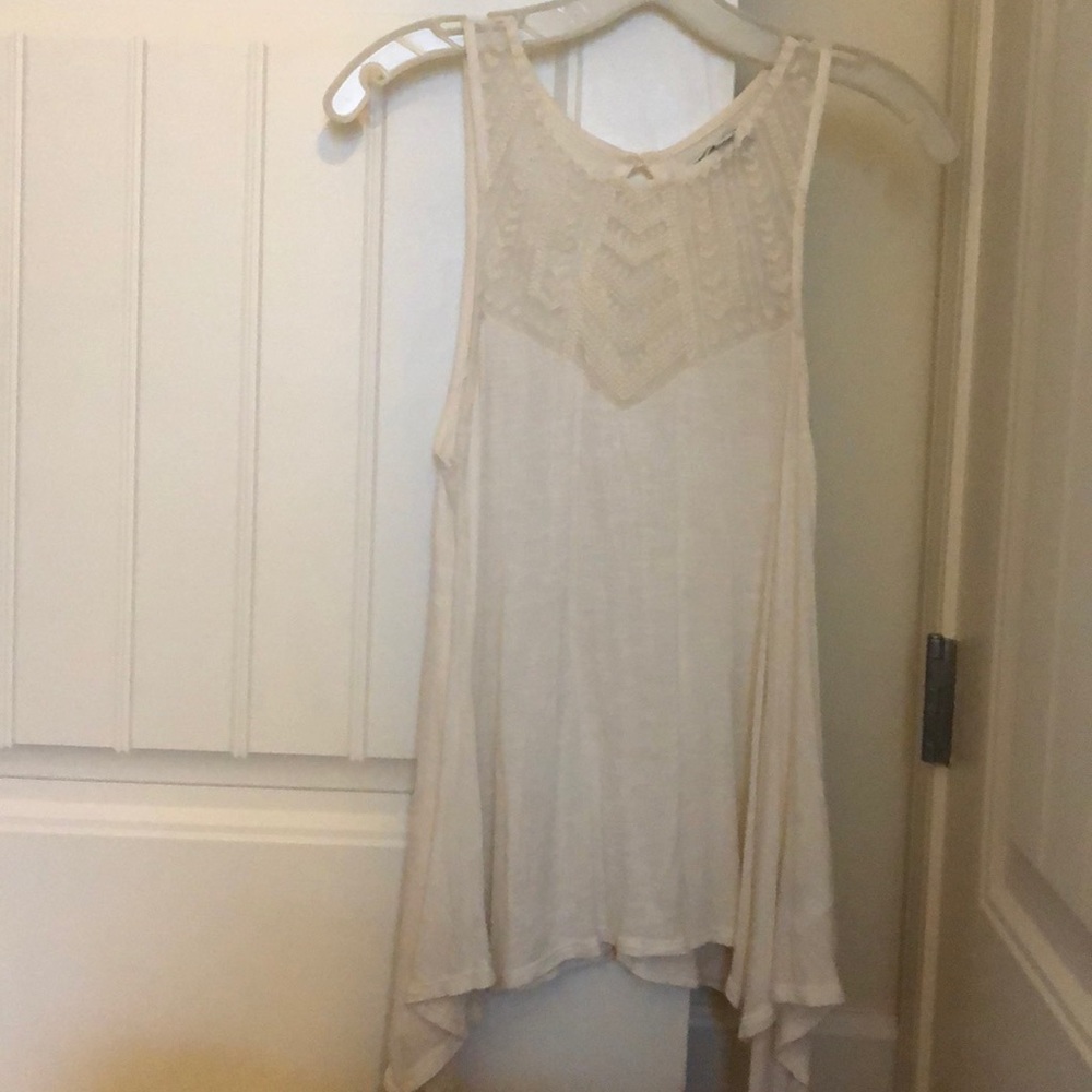 American Eagle sleevless top